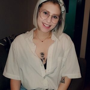 Meet your Posher, Charlène